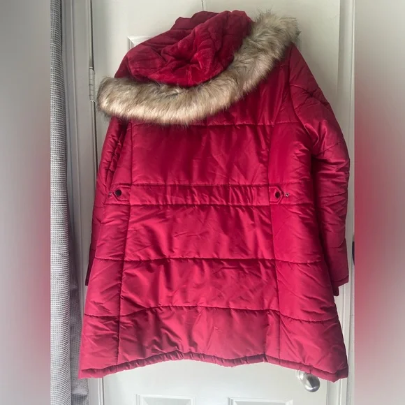 Magenta Puffer Jacket with Faux Fur Hood - Picture 3 of 4